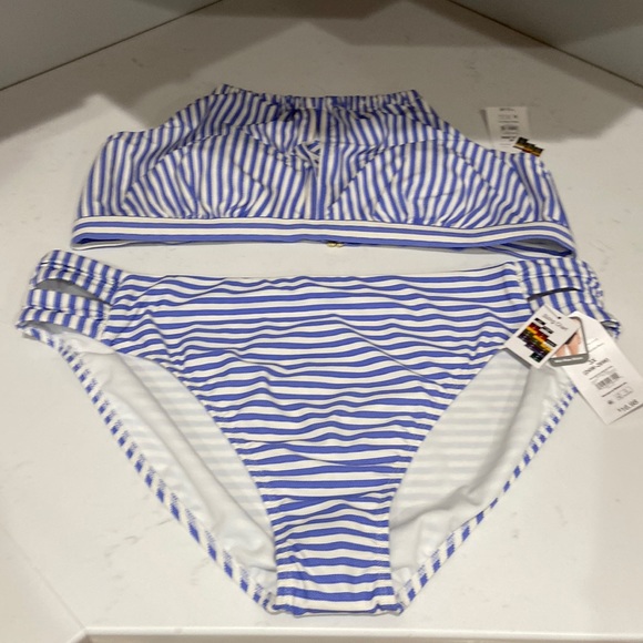3x 24w-26w beautiful blue and white pinstriped bikini ❤️🔥 NWT - Picture 1 of 11